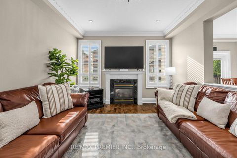 Photo 8 at 47 Berry Trail, Vellore Village, Vaughan