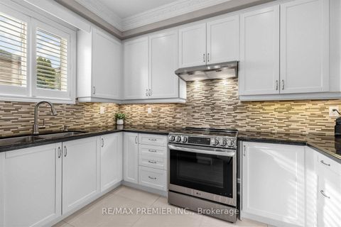 Photo 13 at 47 Berry Trail, Vellore Village, Vaughan