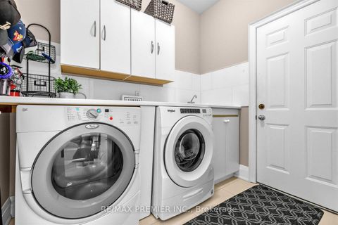 Photo 18 at 47 Berry Trail, Vellore Village, Vaughan