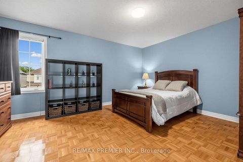 Photo 27 at 47 Berry Trail, Vellore Village, Vaughan