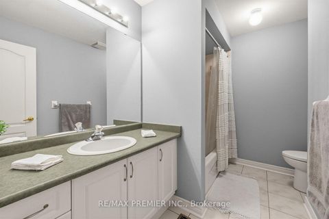 Photo 29 at 47 Berry Trail, Vellore Village, Vaughan