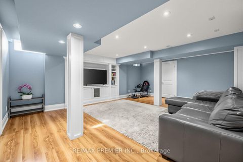 Photo 30 at 47 Berry Trail, Vellore Village, Vaughan