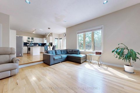 Photo 9 at 63 Baynards Lane, Mill Pond, Richmond Hill