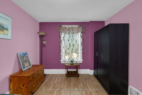 Photo 9 at 48 Brock Street, Sanford, Barrie