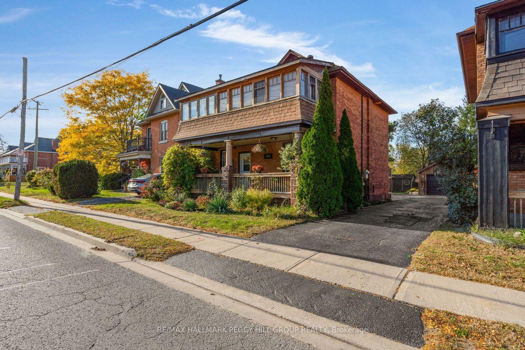 48 Brock Street, Sanford, Barrie photo number 2