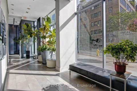 Photo 32 at 303 - 33 Lombard Street, Yonge Corridor, Toronto