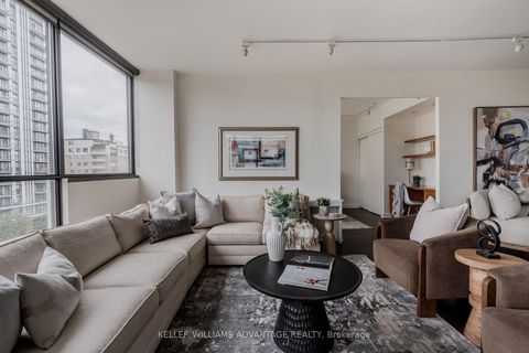 Photo 5 at 401 - 616 Avenue Road, Casa Loma, Toronto