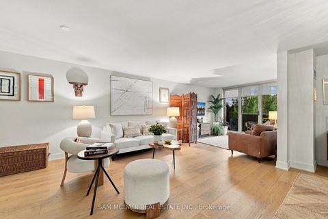 Photo 2 at 206 - 812 Burnhamthorpe Road, Markland Wood, Toronto