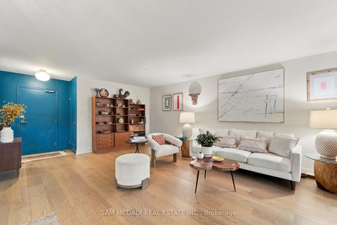 Photo 4 at 206 - 812 Burnhamthorpe Road, Markland Wood, Toronto