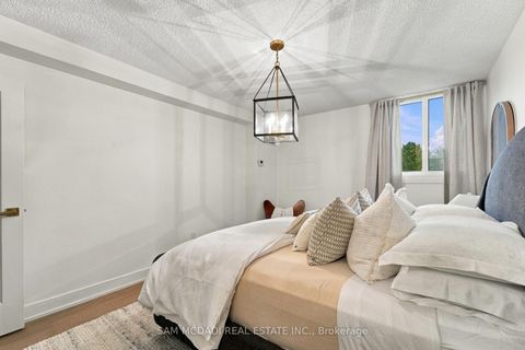 Photo 20 at 206 - 812 Burnhamthorpe Road, Markland Wood, Toronto