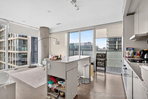 Photo 2 at 2011 - 101 Peter Street, Waterfront Communities C1, Toronto