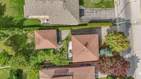 Photo 30 at 221 Elgin Mills Road W, Mill Pond, Richmond Hill