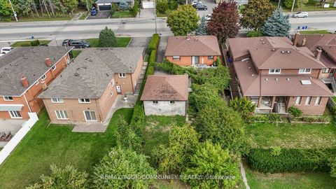 Photo 33 at 221 Elgin Mills Road W, Mill Pond, Richmond Hill