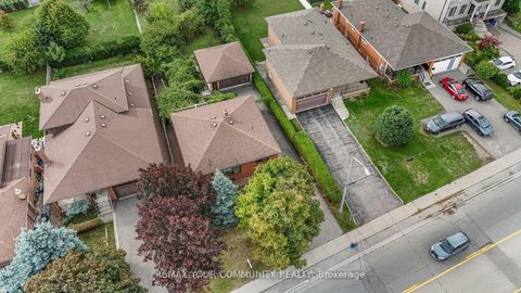 Photo 45 at 221 Elgin Mills Road W, Mill Pond, Richmond Hill