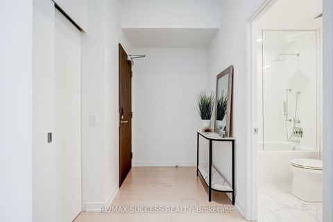 Photo 1 at UPH05 - 20 Lombard Street, Yonge Corridor, Toronto