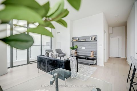 Photo 4 at UPH05 - 20 Lombard Street, Yonge Corridor, Toronto