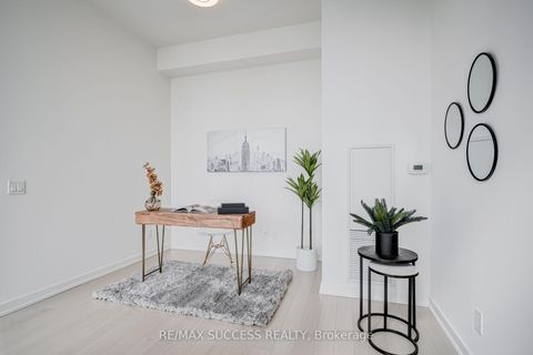 Photo 16 at UPH05 - 20 Lombard Street, Yonge Corridor, Toronto