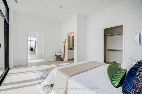 Photo 21 at UPH05 - 20 Lombard Street, Yonge Corridor, Toronto
