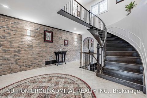 Photo 4 at 39 Crooked Stick Road, Glen Shields, Vaughan