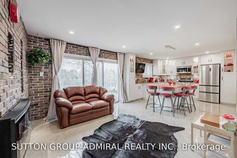 Photo 13 at 39 Crooked Stick Road, Glen Shields, Vaughan