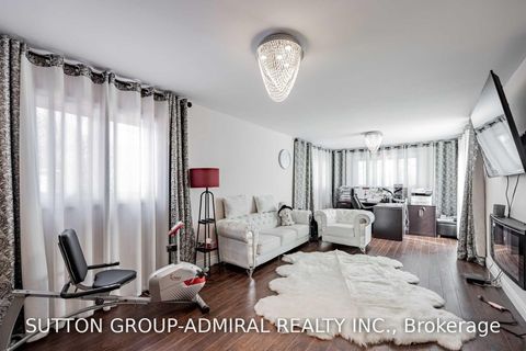 Photo 15 at 39 Crooked Stick Road, Glen Shields, Vaughan