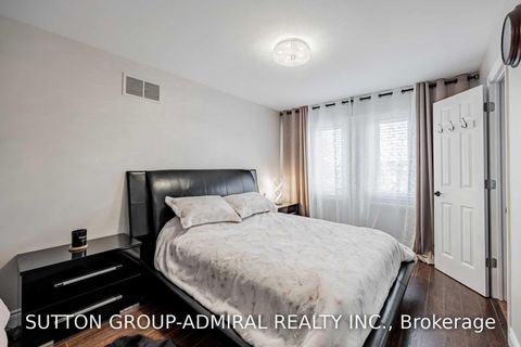 Photo 16 at 39 Crooked Stick Road, Glen Shields, Vaughan