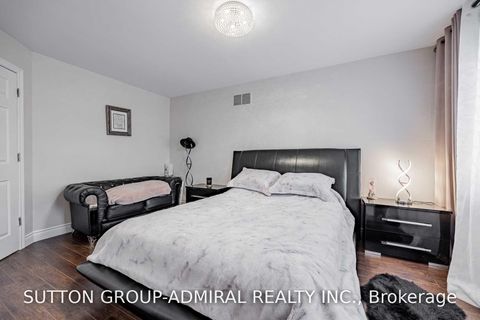 Photo 17 at 39 Crooked Stick Road, Glen Shields, Vaughan