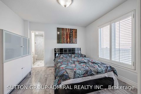Photo 23 at 39 Crooked Stick Road, Glen Shields, Vaughan