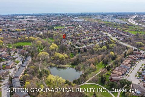 Photo 39 at 39 Crooked Stick Road, Glen Shields, Vaughan
