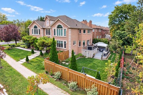 Photo 3 at 123 Hidden Trail Avenue, Mill Pond, Richmond Hill