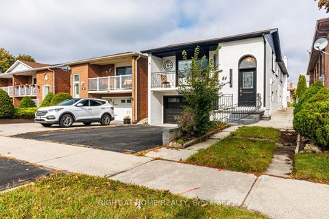 Photo 1 at 84 Aberdeen Avenue, East Woodbridge, Vaughan