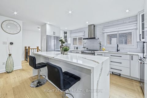 Photo 15 at 84 Aberdeen Avenue, East Woodbridge, Vaughan