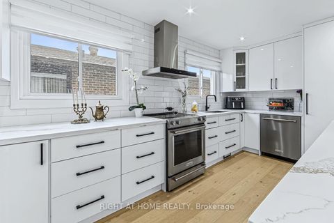 Photo 17 at 84 Aberdeen Avenue, East Woodbridge, Vaughan