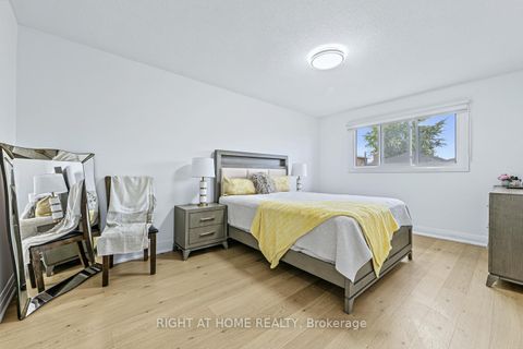 Photo 21 at 84 Aberdeen Avenue, East Woodbridge, Vaughan