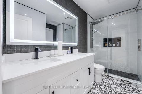 Photo 27 at 84 Aberdeen Avenue, East Woodbridge, Vaughan