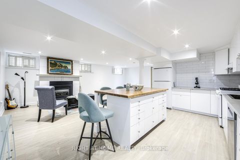 Photo 38 at 84 Aberdeen Avenue, East Woodbridge, Vaughan