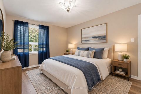 Photo 12 at 198 Weldrick Road W, North Richvale, Richmond Hill