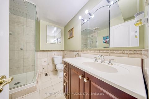 Photo 29 at 109 Swinton Crescent, Lakeview Estates, Vaughan