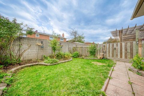 Photo 32 at 109 Swinton Crescent, Lakeview Estates, Vaughan