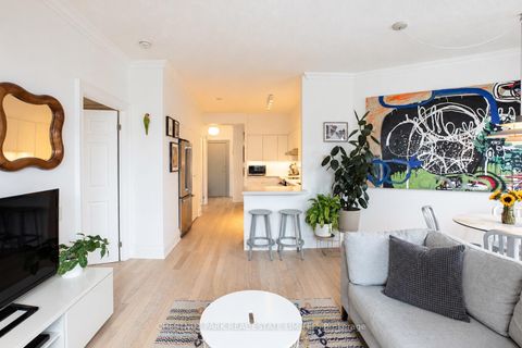 Photo 4 at 609 - 115 Richmond Street E, Yonge Corridor, Toronto