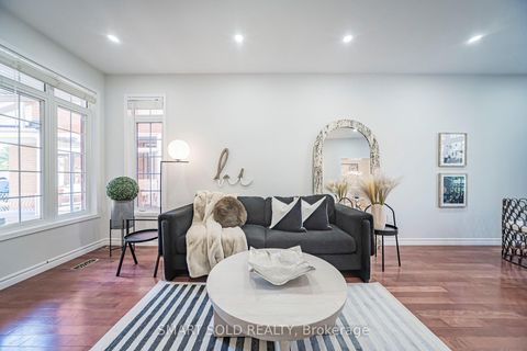 Photo 5 at 82 Ballymore Drive, Bayview Wellington, Aurora
