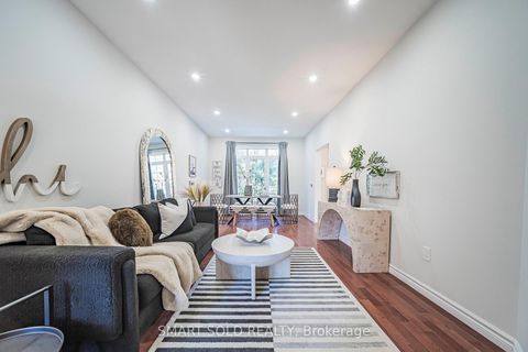 Photo 7 at 82 Ballymore Drive, Bayview Wellington, Aurora