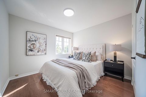 Photo 18 at 82 Ballymore Drive, Bayview Wellington, Aurora