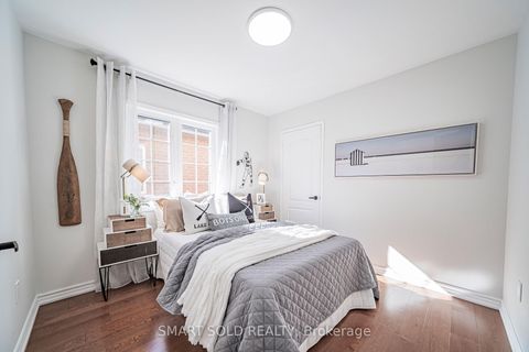 Photo 20 at 82 Ballymore Drive, Bayview Wellington, Aurora