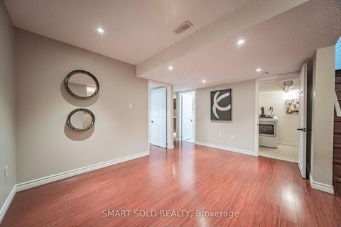Photo 23 at 82 Ballymore Drive, Bayview Wellington, Aurora