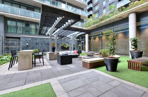 Photo 25 at 422 - 95 Bathurst Street, Waterfront Communities C1, Toronto