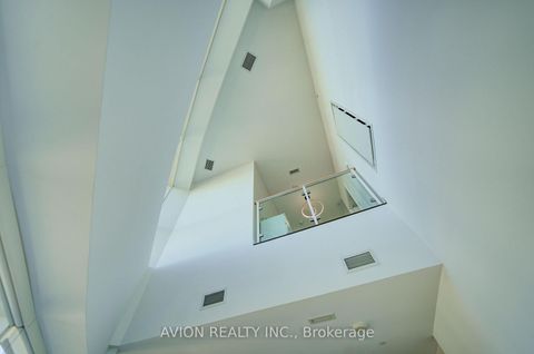 Photo 10 at 5716 - 386 Yonge Street, Bay Street Corridor, Toronto
