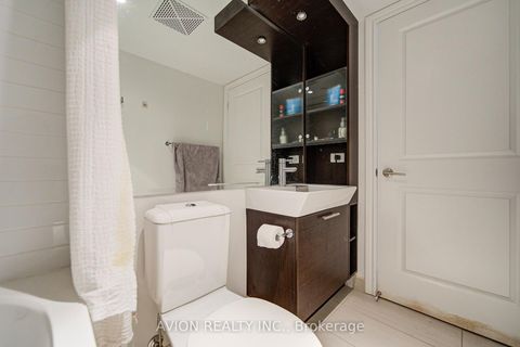 Photo 25 at 5716 - 386 Yonge Street, Bay Street Corridor, Toronto