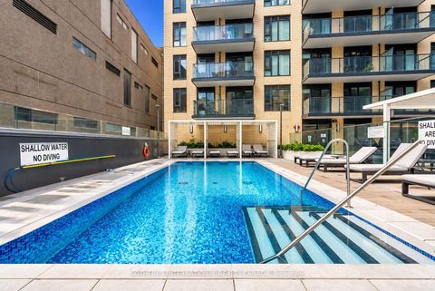Photo 2 at 1008 - 543 Richmond Street W, Waterfront Communities C1, Toronto