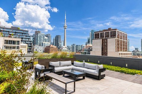 Photo 9 at 1008 - 543 Richmond Street W, Waterfront Communities C1, Toronto